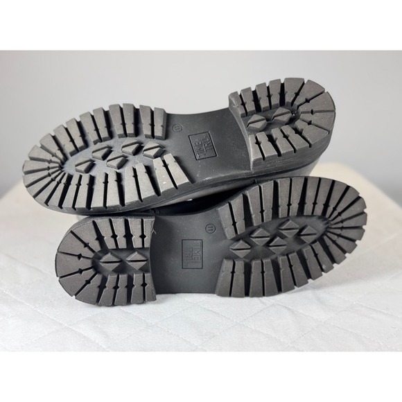 Time and Tru Gray Suede Combat Chelsea Boots Side Zip Lug Sole Women's Size 11 - Picture 3 of 9